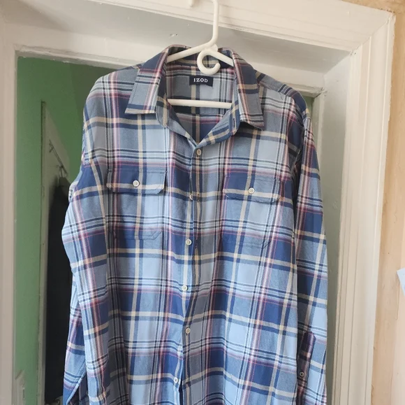 Izod men's casual, soft textured plaid shirt - Picture 7 of 8